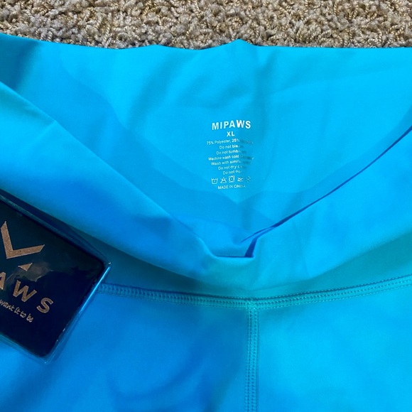 NWT Mipaws 7/8 length high rise leggings. Size XL - Picture 3 of 9